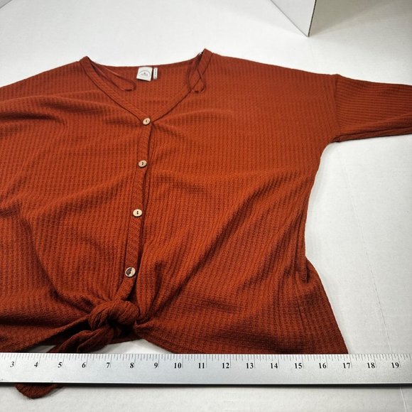 Paper Crane Womens Sz Medium Sweater Shirt Cropped Button Front Tie Waist Brown - Picture 8 of 13